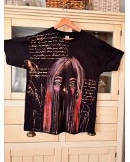 CAMISETA PINTADA A MANO con lejía diluida