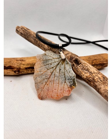 COLLAR ARTESANO DE HOJA NATURAL