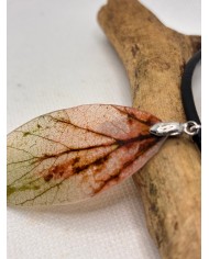 COLLAR ARTESANO de hoja natural esqueletizada