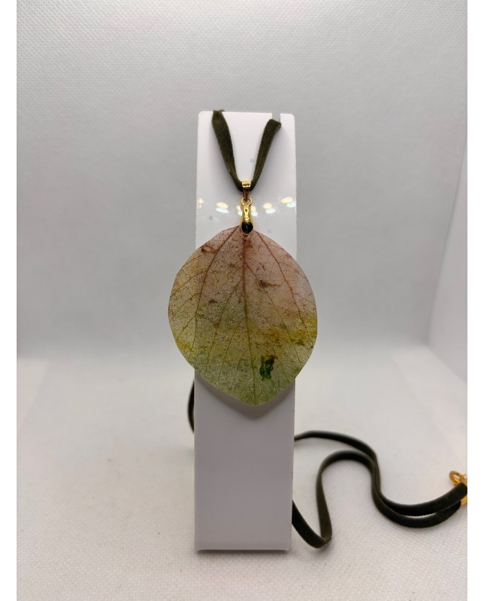 COLLAR ARTESAO DE HOJA NATURAL