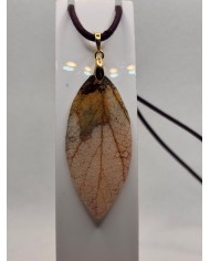 COLLAR ARTESANO DE HOJA NATURAL ESQUELETIZADA
