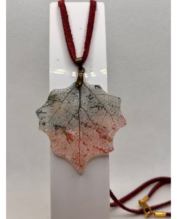 COLLAR ARTESANO HOJA NATURAL esqueletizada