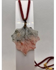 COLLAR ARTESANO DE HOJA NATURAL ESQUELETIZADA