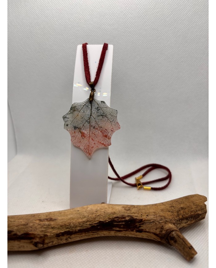 COLLAR ARTESANO HOJA NATURAL esqueletizada