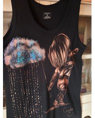 CAMISETA PINTADA A MANO CON LEJÍA