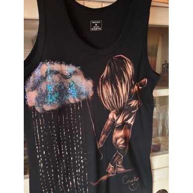 CAMISETA PINTADA A MANO CON LEJÍA