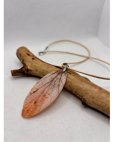 COLLAR artesano de hoja natural esqueletizada