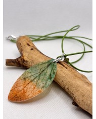 COLLAR artesano de hoja natural esqueletizada
