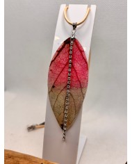 COLLAR  ARTESANO DE HOJA NATURAL ESQUELETIZADA