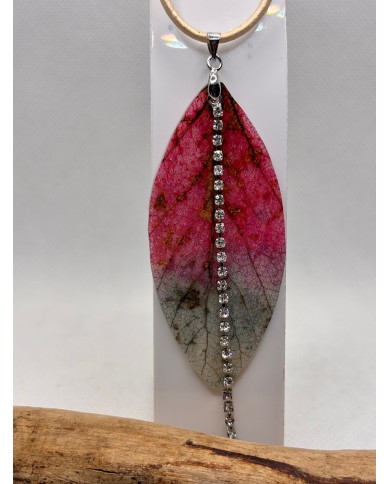 COLLAR DE  HOJA NATURAL ESQUELETIZADA ARTESANO