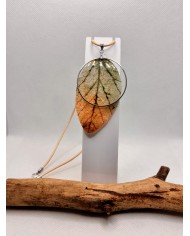 COLLAR ARTESANO DE HOJA NATURAL ESQUELETIZADA