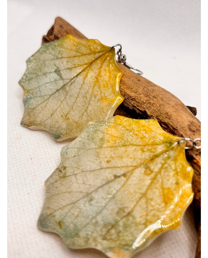 PENDIENTES ARTESANOS DE HOJA NATURAL ESQUELETIZADA