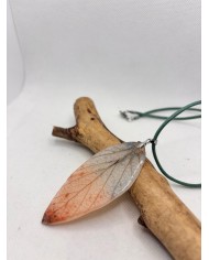 COLLAR ARTESANO DE HOJA NATURAL ESQUELETIZADA