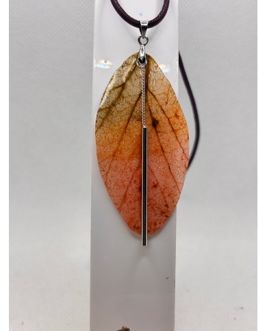 COLLAR ARTESANO de hoja natural esqueletizada