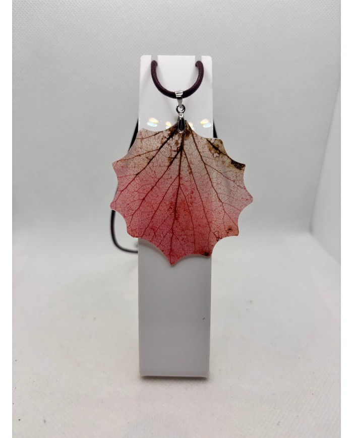 COLLAR ARTESANOS DE HOJA NATURAL ESQUELETIZADA