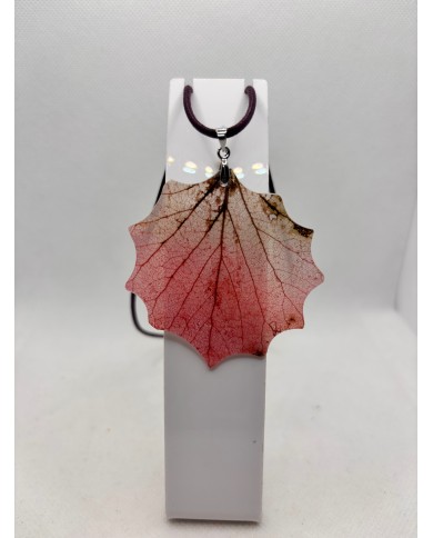 COLLAR ARTESANOS DE HOJA NATURAL ESQUELETIZADA