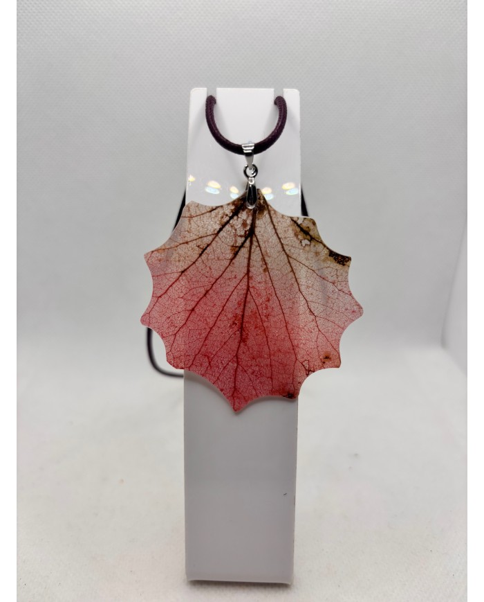 COLLAR ARTESANOS DE HOJA NATURAL ESQUELETIZADA