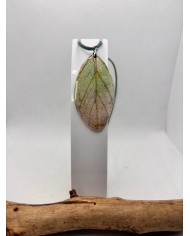 COLLAR ARTESANO DE HOJA NATURAL ESQUELETIZADA