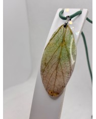 COLLAR ARTESANO DE HOJA NATURAL ESQUELETIZADA