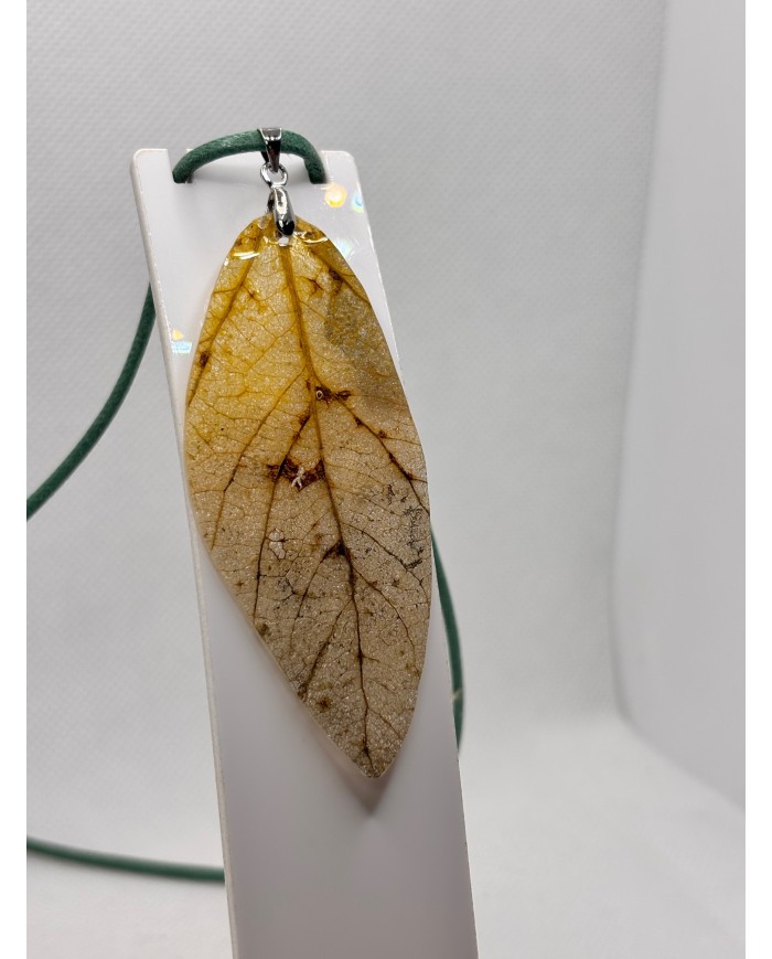 COLLAR ARTESANO DE HOJA NATURAL