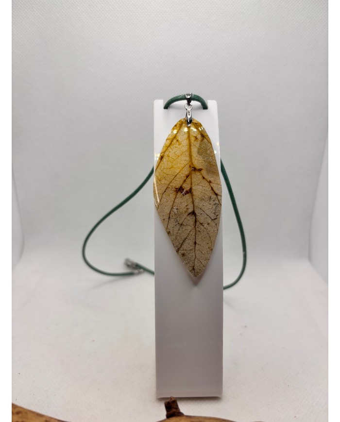 COLLAR ARTESANO DE HOJA NATURAL