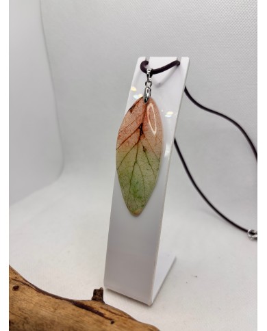 COLLAR ARTESANO DE HOJA NATURAL ESQUELETIZADA