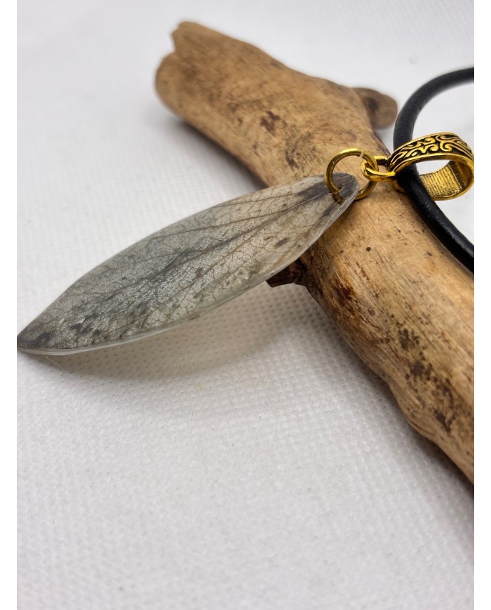 COLLAR ARTESANO DE HOJA NATURAL ESQUELETIZADA