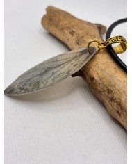 COLLAR ARTESANO DE HOJA NATURAL ESQUELETIZADA