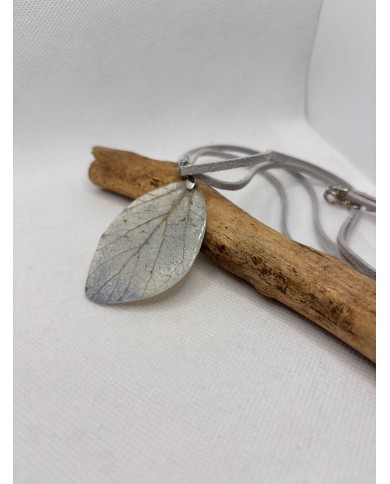 COLLAR ARTESANO DE HOJA NATURAL