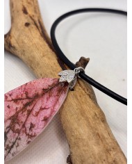 COLLAR ARTESANO DE HOJA NATURAL ESQUELETIZADA