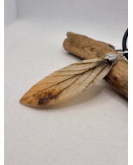 COLLAR ARTESANO DE HOJA NATURAL ESQUELETIZADA