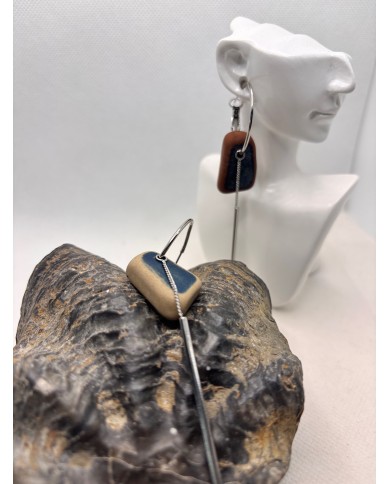 PENDIENTES ARTESANOS DE AZULEJOS DESGASTADOS POE EL MAR