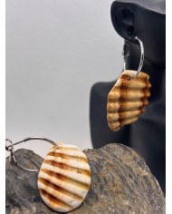PENDIENTES ARTESANOS DE TROCITOS DE CONCHA DEL MEDITERRANEO