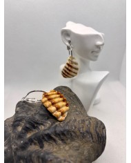 PENDIENTES ARTESANOS DE TROCITOS DE CONCHA DEL MEDITERRANEO