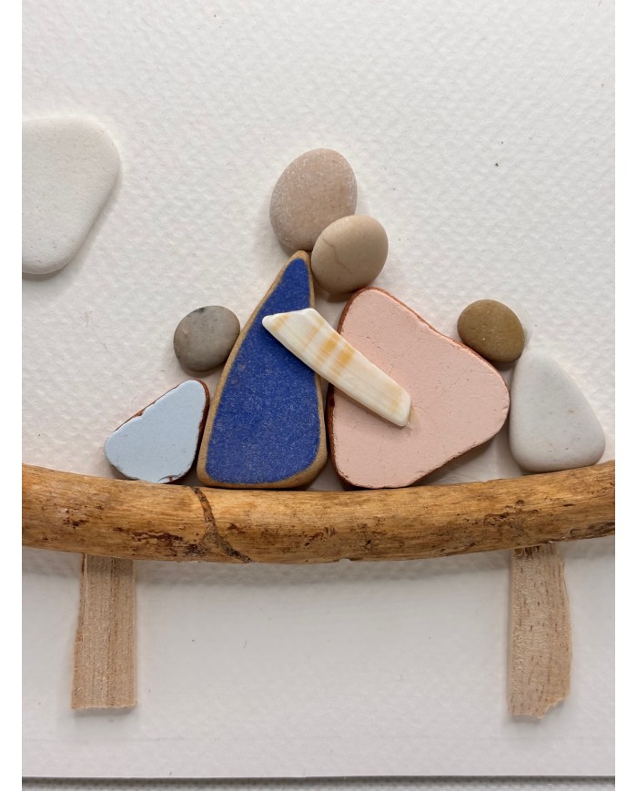 ILUSTRACIÓN HECHA CON TROCITOS DE MAR