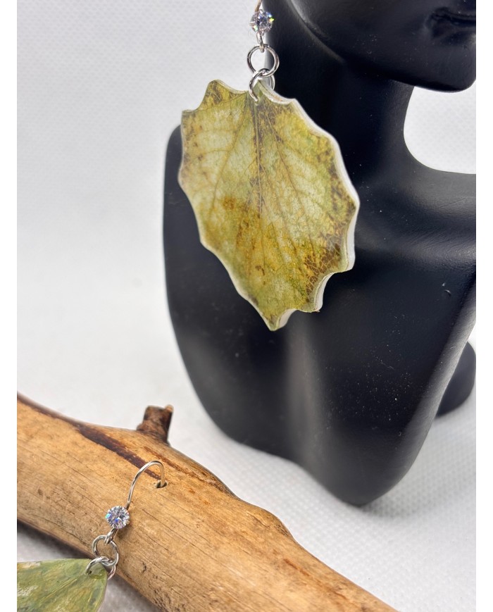 PENDIENTES ARTESANOS DE HOJA NATURAL ESQUELETIZADA