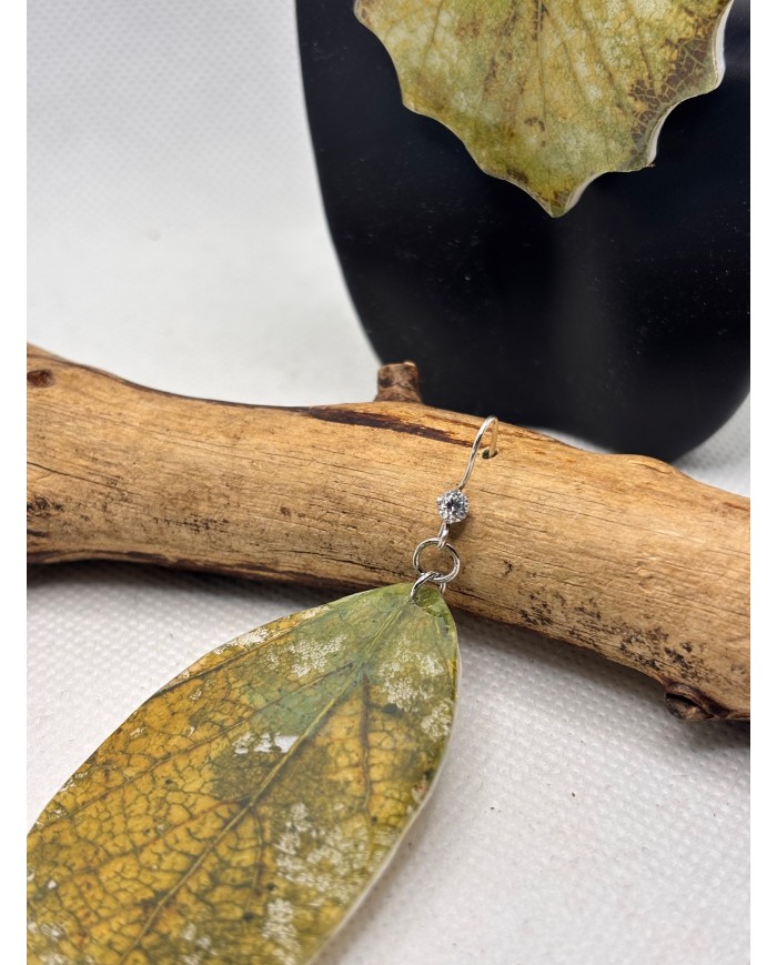 PENDIENTES ARTESANOS DE HOJA NATURAL ESQUELETIZADA