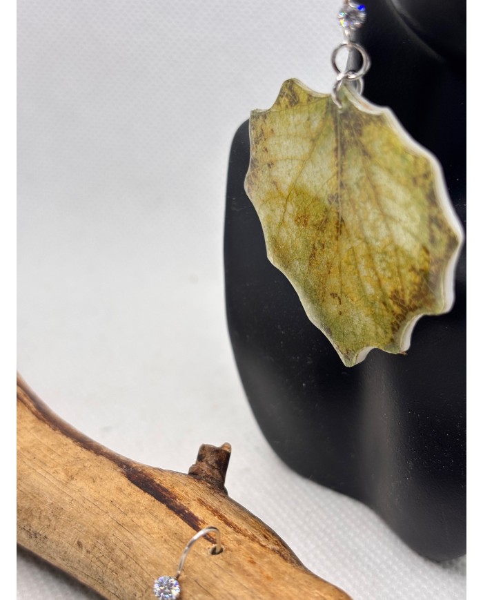 PENDIENTES ARTESANOS DE HOJA NATURAL ESQUELETIZADA