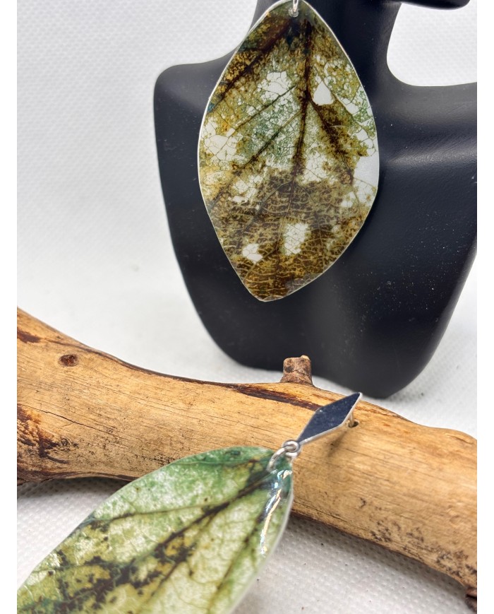 PENDIENTES ARTESANOS DE HOJA NATURAL ESQUELETIZADA