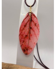 COLLAR ARTESANO DE HOJA NATURAL ESQUELETIZADA