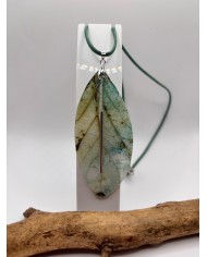 COLLAR ARTESANO DE HOJA NATURAL ESQUELETIZADA