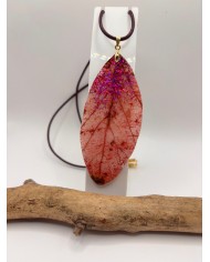 COLLAR ARTESANO DE HOJA NATURAL ESQUELETIZADA