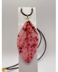 COLLAR ARTESANO DE HOJA NATURAL ESQUELETIZADA