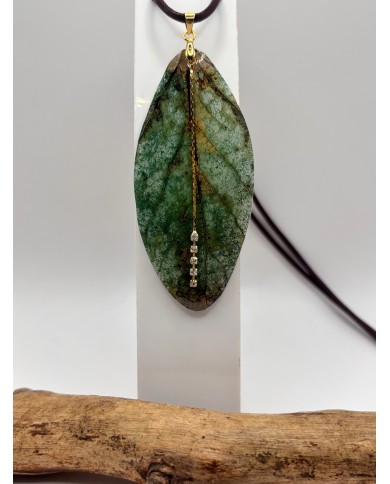 COLLAR ARTESAO DE HOJA NATURAL ESQUELETIZADA