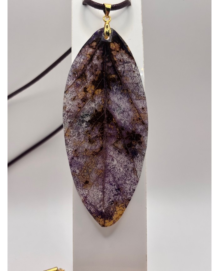 COLLAR ARTESANO DE HOJA NATURAL ESQUELETIZA