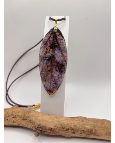 COLLAR ARTESANO DE HOJA NATURAL ESQUELETIZA