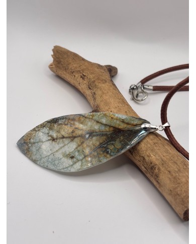 COLLAR ARTESANO DE HOJA NATURAL