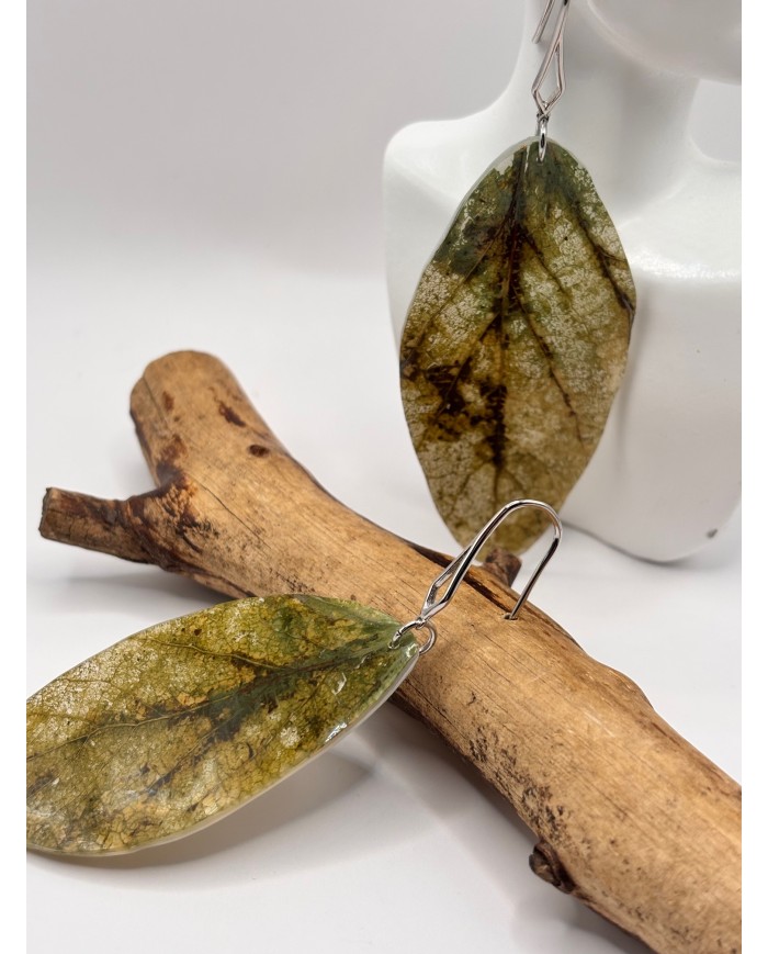 PENDIENTES ARTESANOS DE HOJA NATURAL ESQUELETIZADA