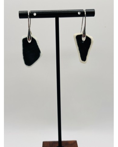 PENDIETES DE PORCELANA DESGASTADA POR EL MAR