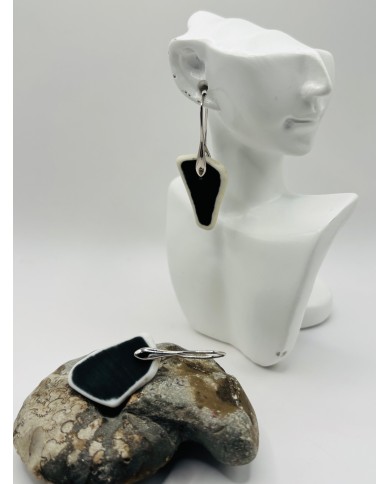 PENDIETES DE PORCELANA DESGASTADA POR EL MAR